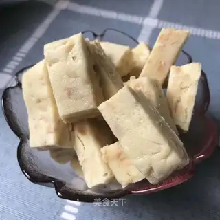 Peanut oxin