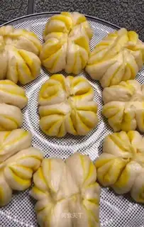 Fancy rolls
