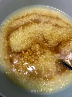 Red sugar rice congee