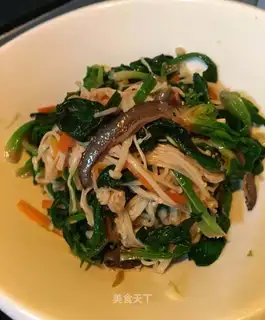 Gold-cracking mushroom spinach with sea cucumber