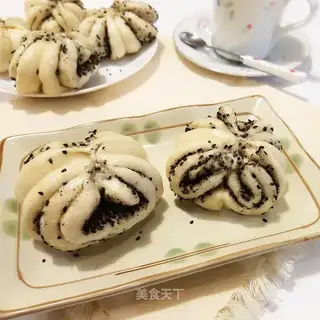 Sesame rolls
