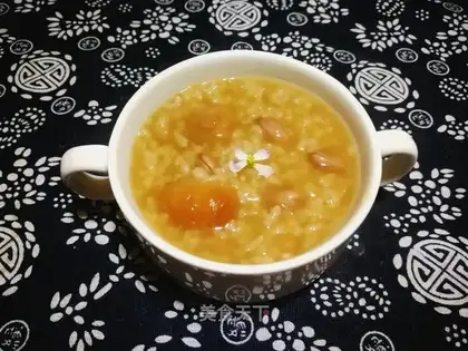 Cinnamon peanut rice congee