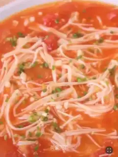 Tomato gill and ham egg soup