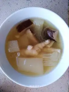 Fish fins, poach soup