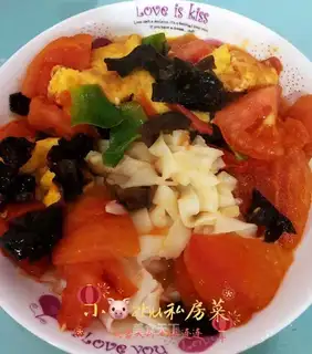 Tomato black-mucked noodles