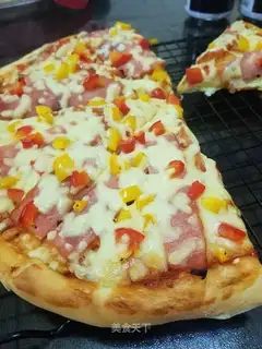Bacon pizza