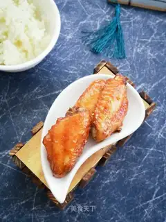 The honey is on the wings