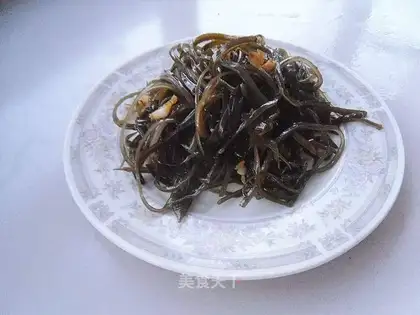Garlic seaweed
