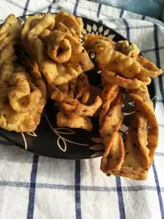 Fried leaf