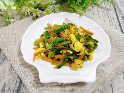Scrambled eggs