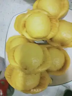 Gold bean buns