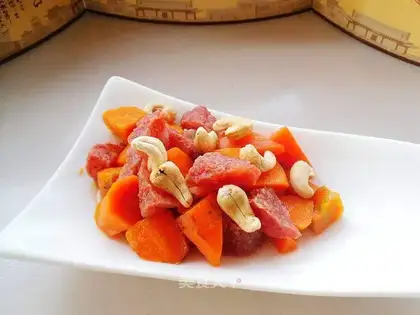 Cashew nut carrots