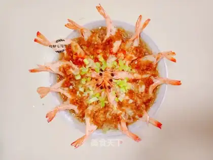 A garlic fan with a shrimp back