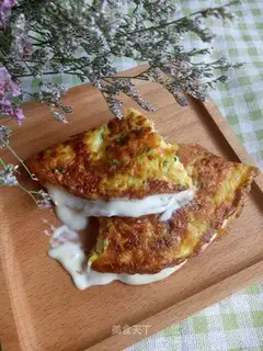 Fried cheese eggs