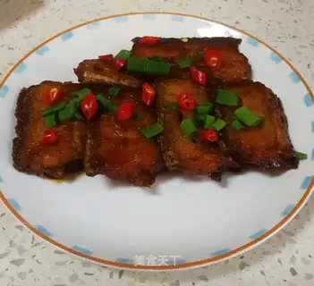 Red-fried fish