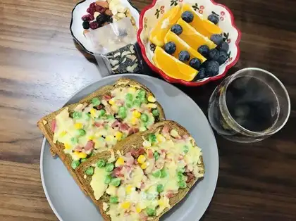 Cheese toast