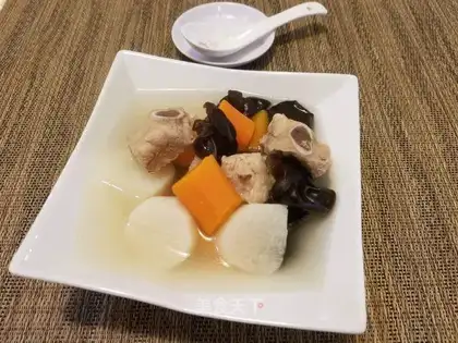 ♪ ♪ Carrot wood soup ♪