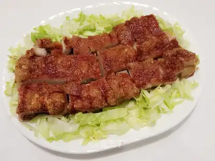 A wide-bricked roast