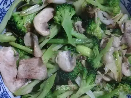 Garlic mushroom broccoli