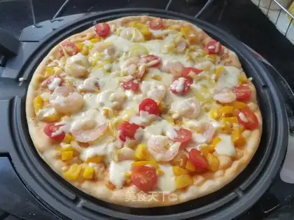 Tomato corn shrimp pizza