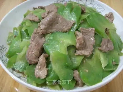 stir-fried beef with bitter gourd