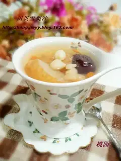 Sichuan fritillary pear juice
