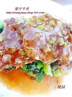 Steak with honey sauce