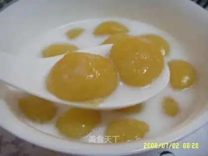 Coconut Juice Golden Dumplings
