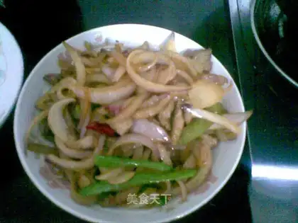 stir-fried pork with onions