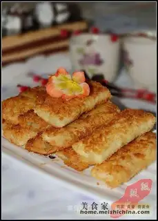 Shepherd's purse spring rolls
