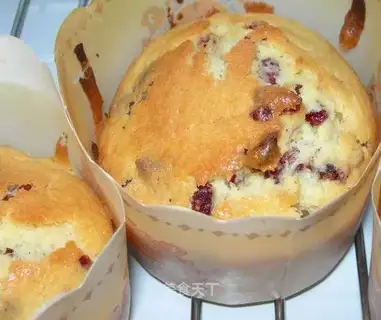 Cranberry muffin cake