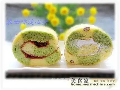 Two-color and double-flavor honey red bean roll