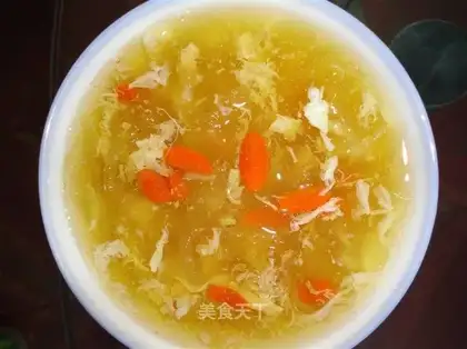 Tremella wolfberry porridge