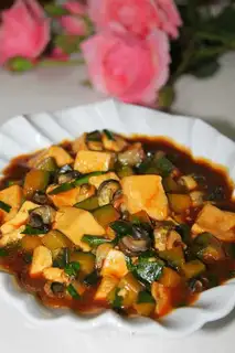 tofu and snail soup
