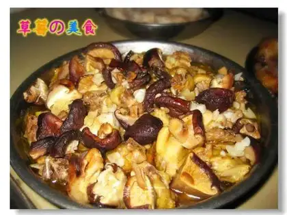 Steamed chicken with mushroom