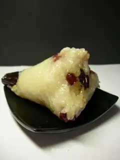 Date bean glutinous rice dumplings