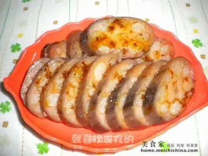 Honey glutinous rice lotus root