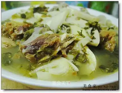 Stewed bamboo shoots with bacon