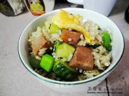 Colored fried rice