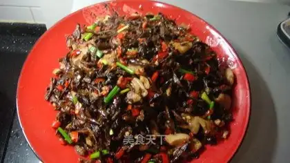stir-fried pork with dried beans