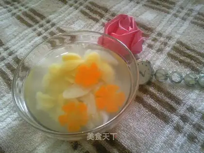 Lily and ginkgo sweet soup