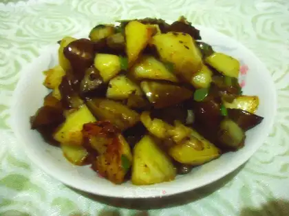 Roasted eggplant with potatoes