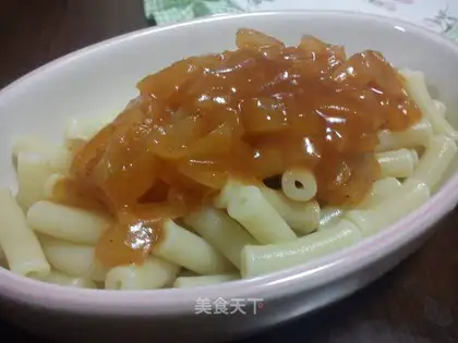 macaroni in tomato sauce