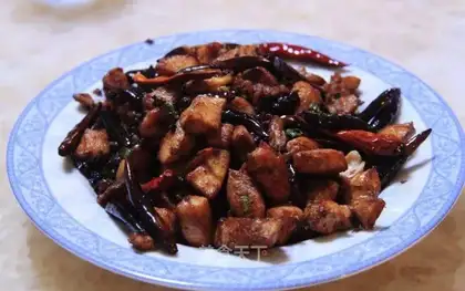 Spicy diced chicken