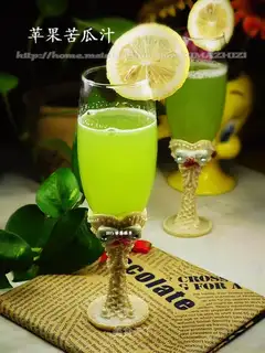 Apple and bitter gourd juice