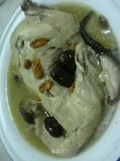 Stewed Three Yellow Chicken with Mushrooms