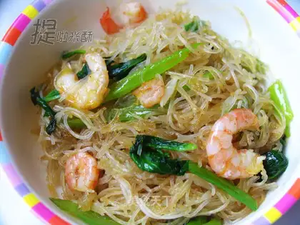 Fried Rice Noodles with Quick Hand Shrimp