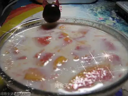 Stewed papaya with milk