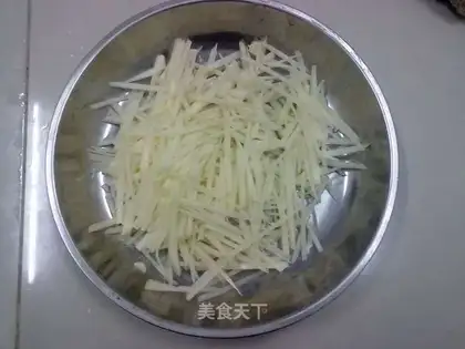 Shredded papaya salad