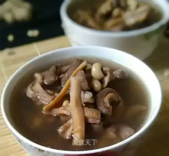 Squirty-pork-brained beans